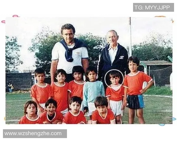 足球场上的23号传奇球星背后的故事与辉煌成就解析